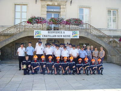Bild vergrößern: Feuerwehren Ratzeburg und Châtillon-sur-Seine