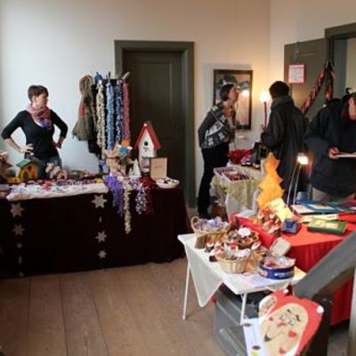 Bild vergr&ouml;&szlig;ern: Ratzeburger Inseladvent 2011 - Weihnachtsbasar im Haus Mecklenburg