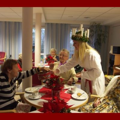 Bild vergr&ouml;&szlig;ern: Ratzeburger Inseladvent 2009 - Luciabesuch