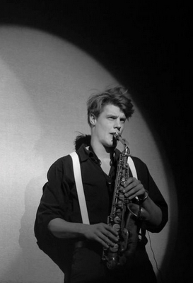 Saxophonist Robin Danaher spielt im und am Dom