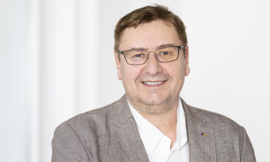 Dr. phil. Dipl.-Psych. Clemens Veltrup, Psychologischer Psychotherapeut und leitender Therapeut der Fachklinik Freudenholm-Ruhleben