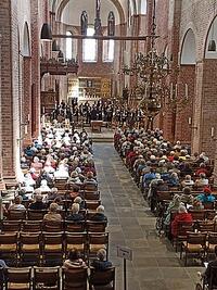 Bild vergrößern: Chormusik im Ratzeburger Dom