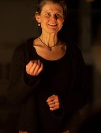 Bild vergr&ouml;&szlig;ern: Erz&auml;hlk&uuml;nstlerin Birte Bernstein aus der Ratzeburger Partnerstadt Sch&ouml;nberg