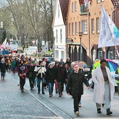 Demonstration des Ratzeburger Jugendbeirats setzt Zeichen gegen Rassismus und Rechtsextremismus