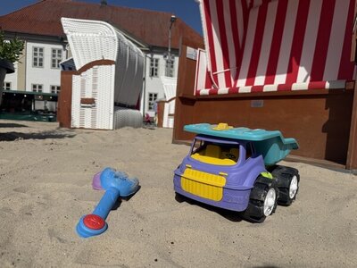 Beachfl&auml;che auf dem Marktplatz erfreut sich gro&szlig;er Beliebtheit bei Jung und Alt