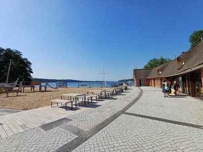 Das neugestaltete Strandbad an der Ratzeburger 'Schlo&szlig;wiese'