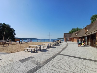 Das neugestaltete Strandbad an der Ratzeburger 'Schlo&szlig;wiese'